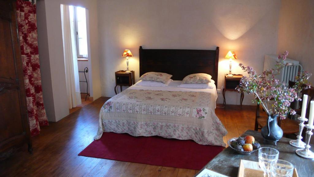 Chambres D'Hotes Logis De L'Astree Saint-Bris-des-Bois 객실 사진